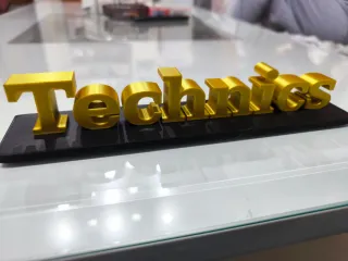 Logo Technics Dorado y Negro