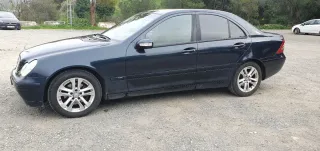 Mercedes-Benz Clase C 2004