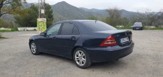 Mercedes-Benz Clase C 2004