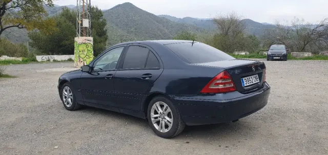 Mercedes-Benz Clase C 2004