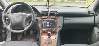 Mercedes-Benz Clase C 2004