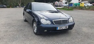 Mercedes-Benz Clase C 2004