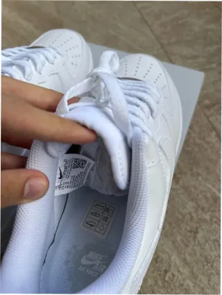 Nike Air Force 1 Low '07 Blancas Talla 37.5