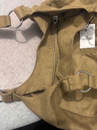 Bolso Hobo Stradivarius Caramelo