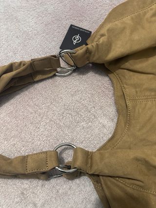 Bolso Hobo Stradivarius Caramelo