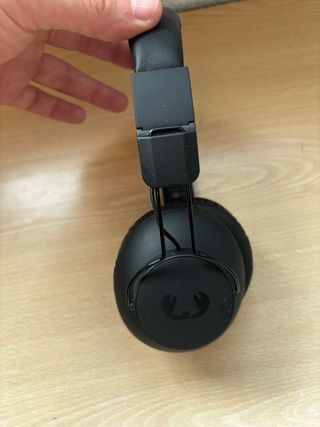 Cascos inalámbricos negros diadema