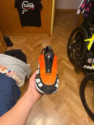 Nike Air Max SNDR Naranja Negro