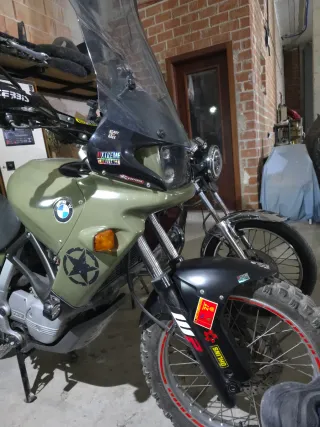 BMW F650ST Funduro Verde