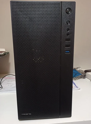 Ordenador Ryzen 16GB RAM SSD Vega 8