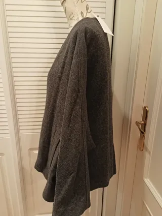 ABRIGO MANTECO NUEVO ZARA, T-L