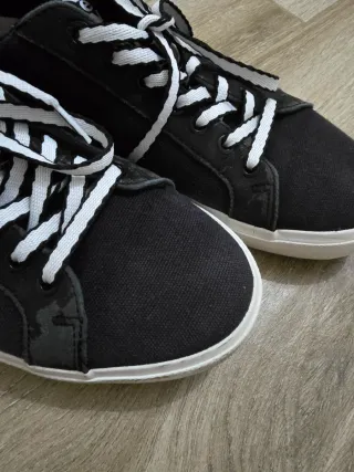 Zapatillas Levi's Negras T42