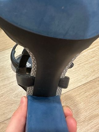 Sandalias Camper T-Strap Negras y Azules