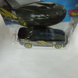 Hot Wheels 2022 - 2006 Pontiac GTO 182/250