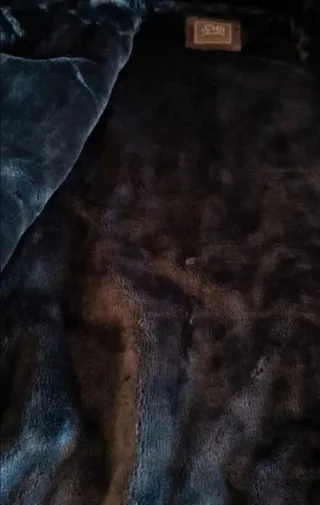 Chaquetón de piel gris