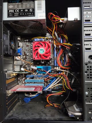 PC Asus Athlon II X4 620e 8GB RAM SSD