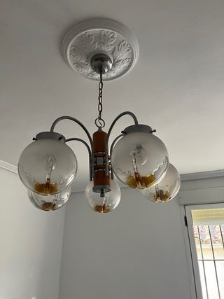 Lámpara colgante clásica madera y cristal