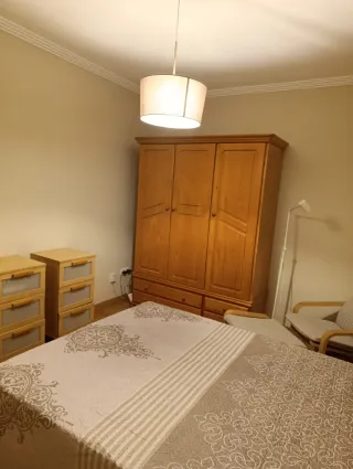 Alquilo habitación zona escorxador,590 gastos incl