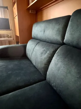 Sofá 2 plazas azul de terciopelo