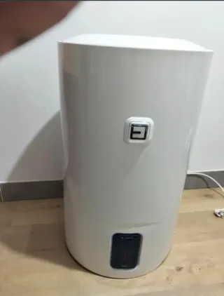 Termo Eléctrico Ariston LYDOS R 80 litros