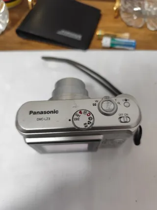 Cámara Panasonic Lumix 5.0 MP Zoom Óptico 6x