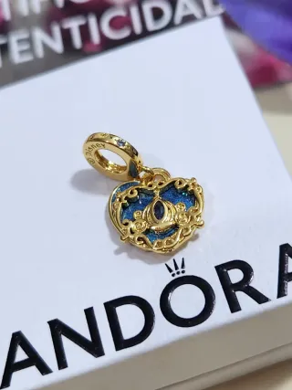 Colgante Corazón Carroza Cenicienta Pandora