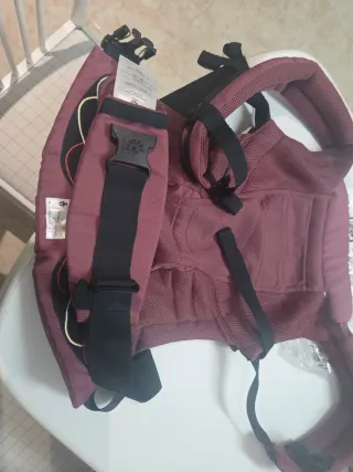 Mochila Ergobaby Adapt poco uso