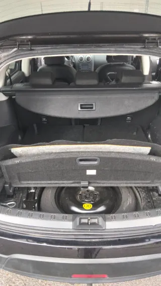 Nissan Qashqai+2 2010