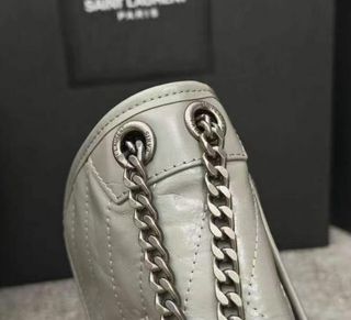 Bolso Saint Laurent Beige y Plateado