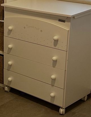 Cómoda  con cajones,cambiador bañera bebé