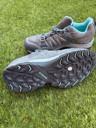 Zapatos Columbia trekking/caminar Talla 39 NUEVO