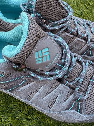 Zapatos Columbia trekking/caminar Talla 39 NUEVO