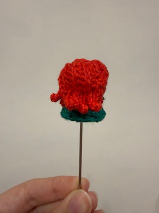 Mini amigurumi Penelope Bridgerton