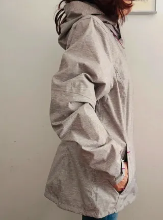 Chaqueta impermeable Decathlon gris