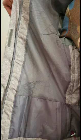 Chaqueta impermeable Decathlon gris