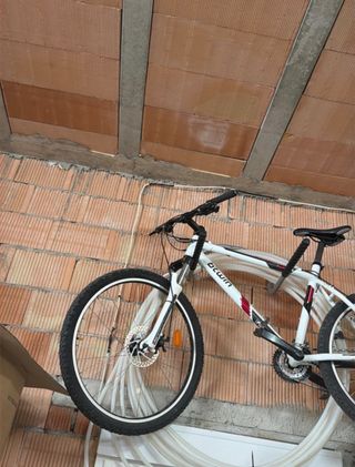 Bicicleta MTB Btwin Blanca