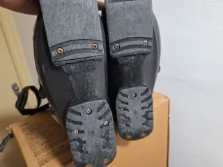 Botas de esquí Wedze negras y blancas