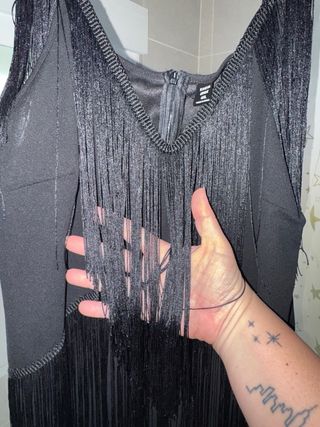 Vestido fiesta flecos negro