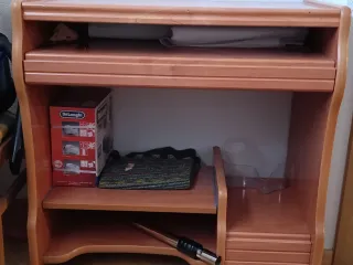 Mesa de ordenador de madera