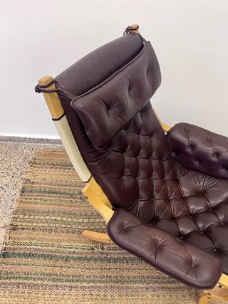 Butaca Danesa Piel Vintage Reposapiés