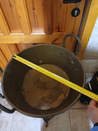 Caldero de cobre antiguo