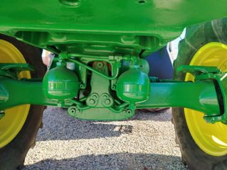 Tractor John Deere 6920 con suspensión