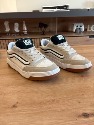 Vans Hylane Talla 38.5 Beige/Negro