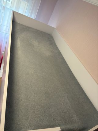 Cama litera con escritorio y armario