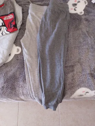 Lote Ropa Niño Invierno Minions