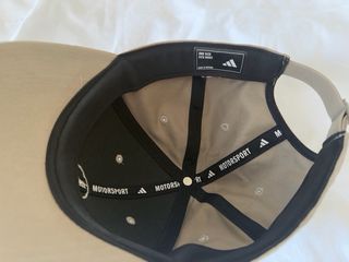 Gorra Mercedes-AMG Petronas Beige Oficial