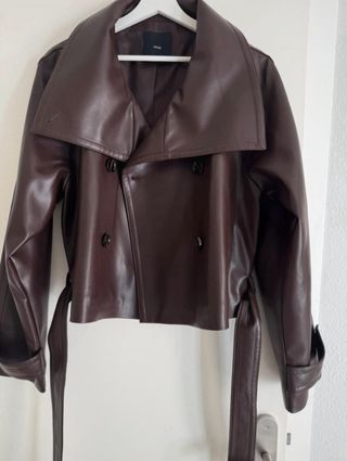 Chaqueta efecto piel Mango marrón