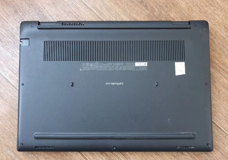 Dell Latitude 3420 Intel i7 256 NVME 16 RAM afbeelding 2