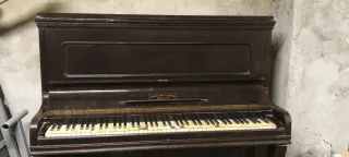 Piano Adolph Lerch Barcelona a restaurar