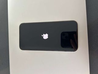 iPhone 13 Blanco - 128GB (9.5/10)