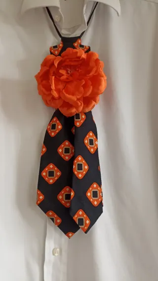 Cravatta gioiello nero arancio